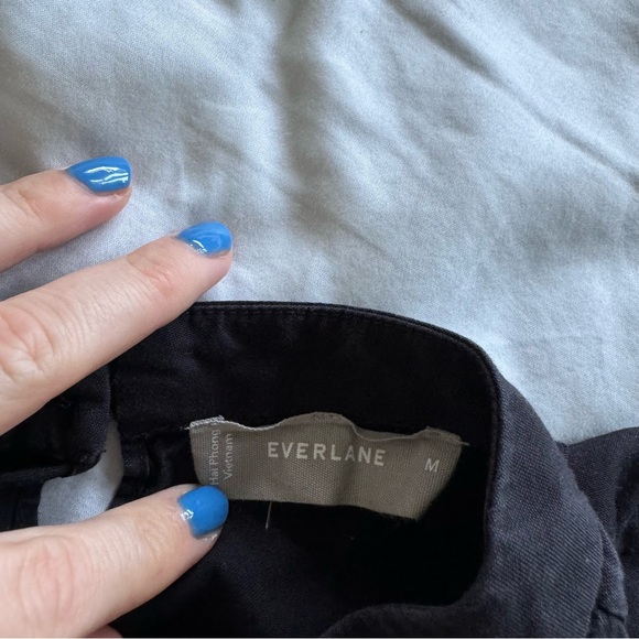 EVERLANE mockneck bubble top with balloon sleeves size medium - Picture 3 of 3